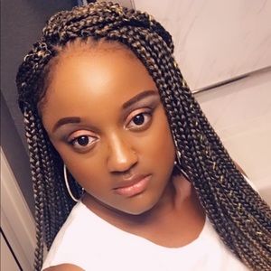 Meet your Posher, Ashley